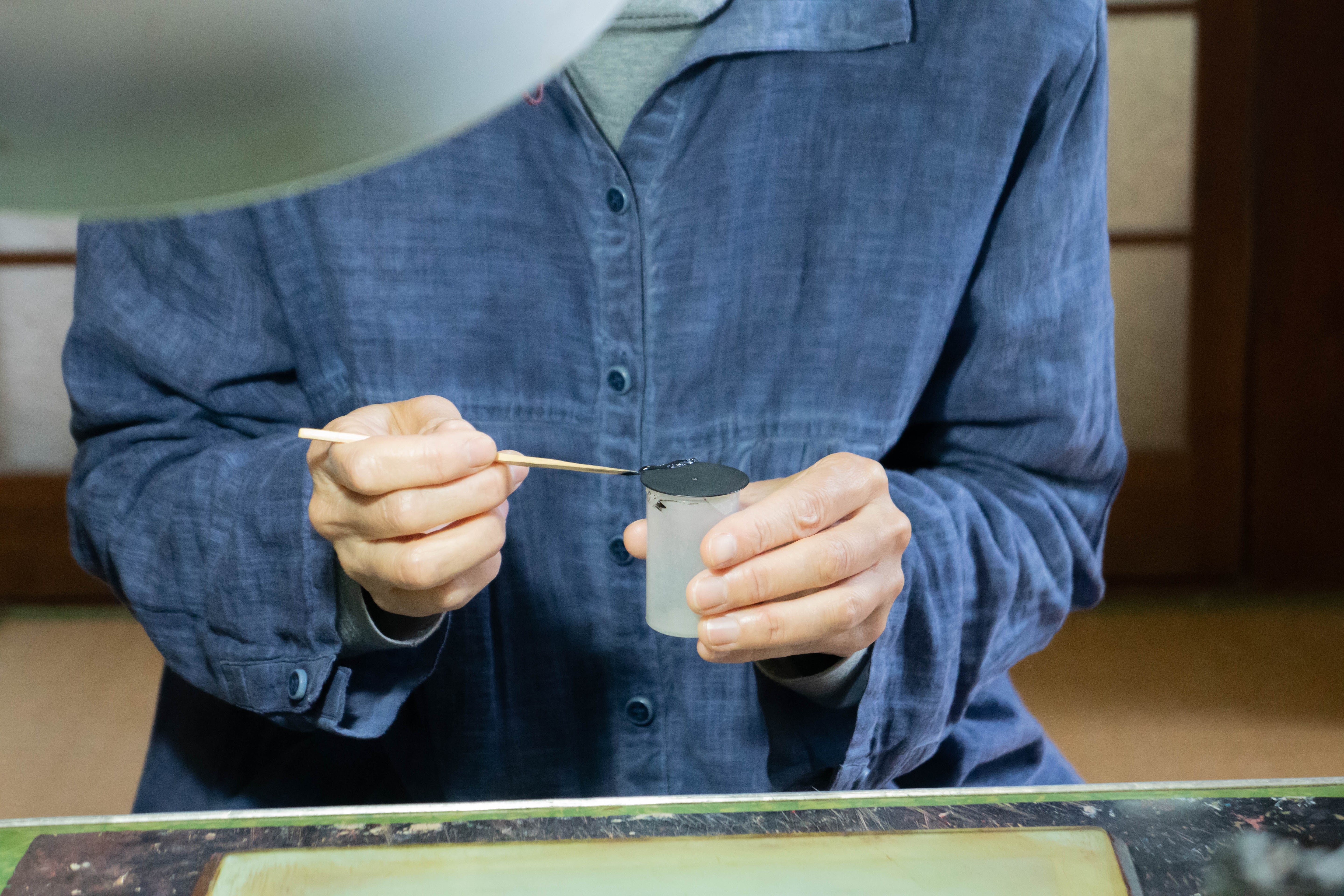 Behind the Urushi Art: A Rare Visit to Master Yoko Hirota’s Studio
