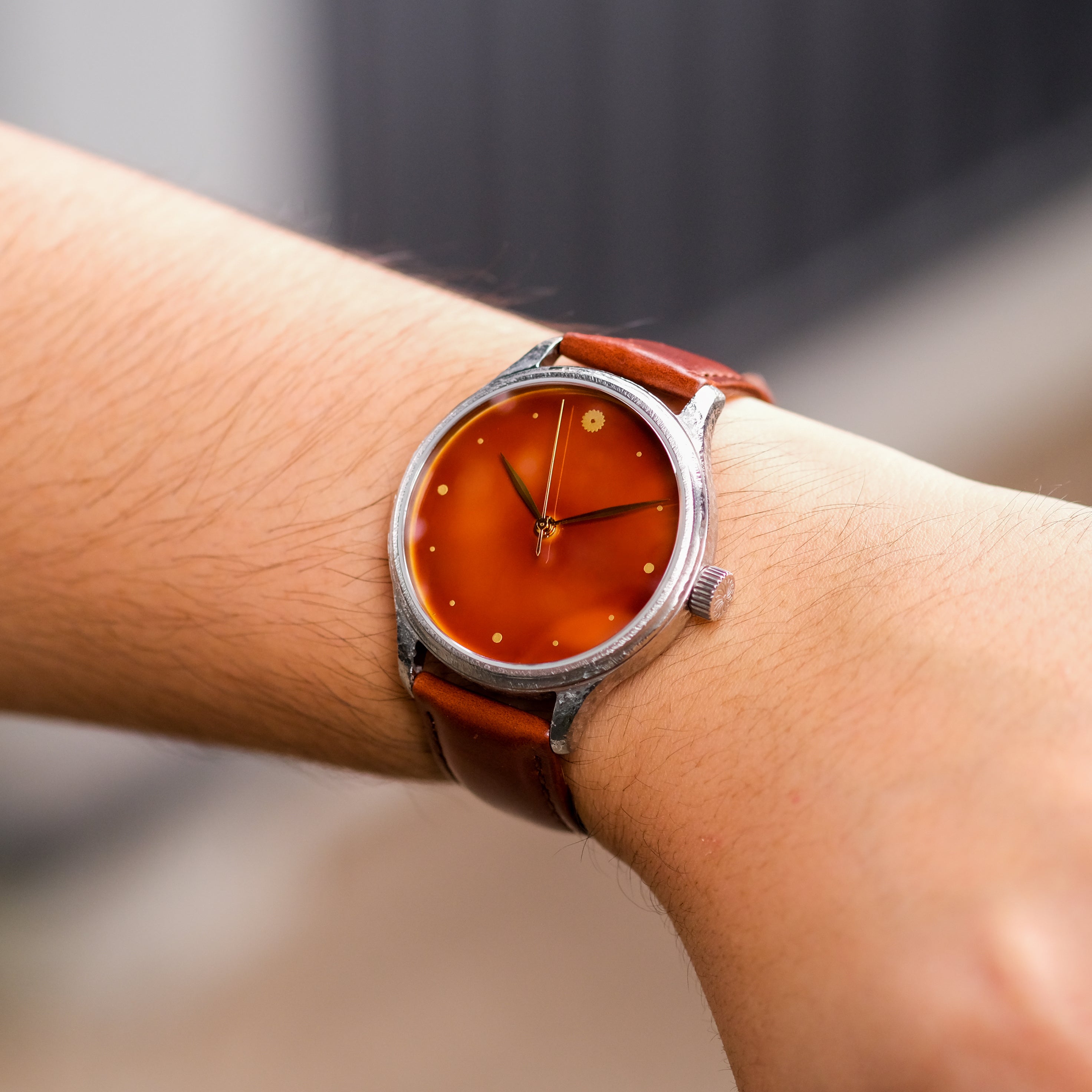 Dream Watch Urushi Wancher Watch automatic watch with hand lacquered urushi dial crafted by Japanese artisans